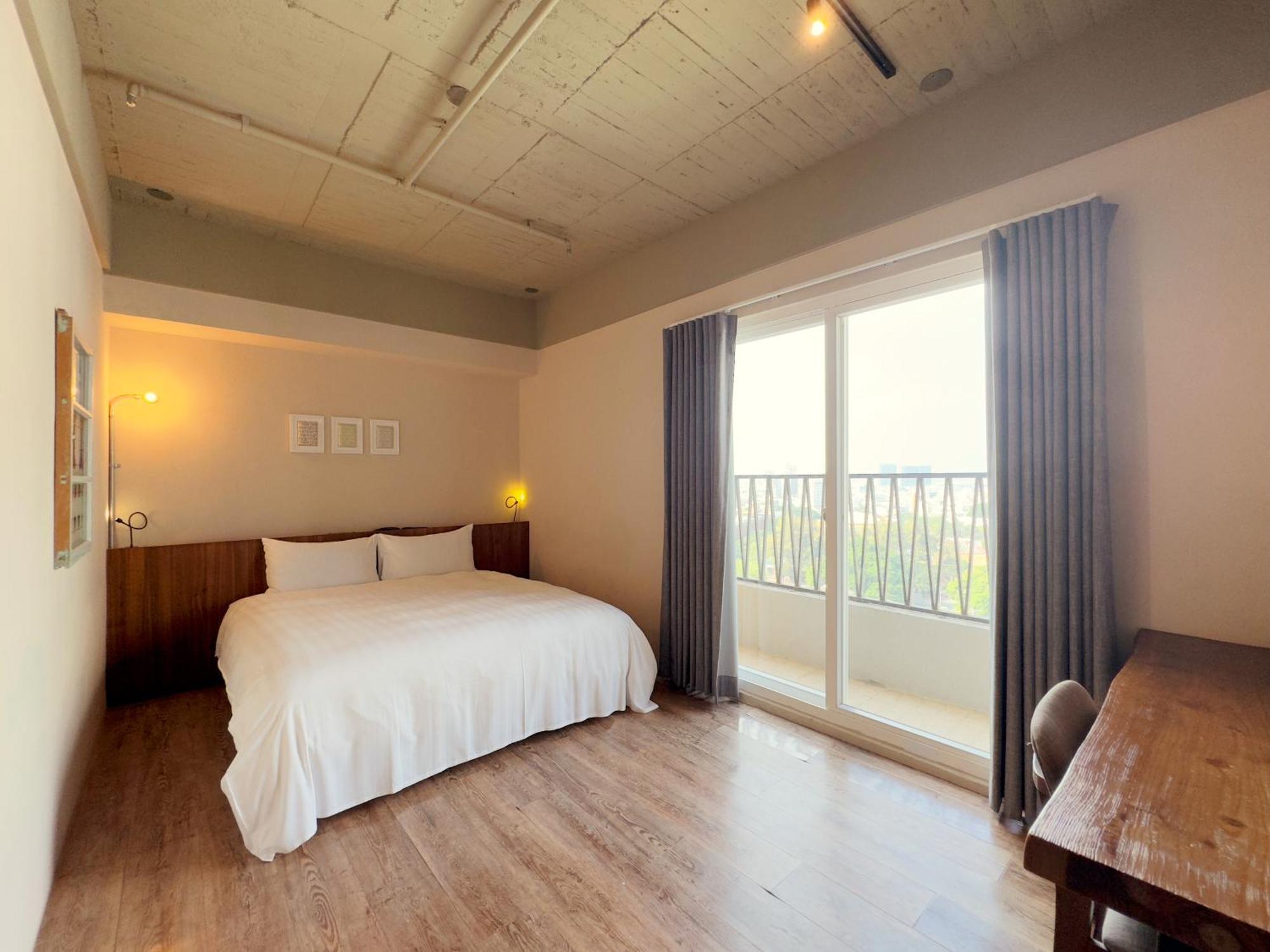 Roaders Hotel Tainan Chengda Room photo